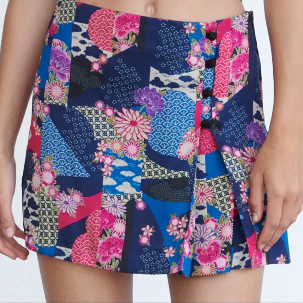 Zara multi patterned skirt - Picture 4 of 7